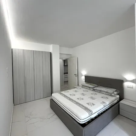 Seaside Beacon Home - New Apartment