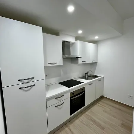 Seaside Beacon Home - New